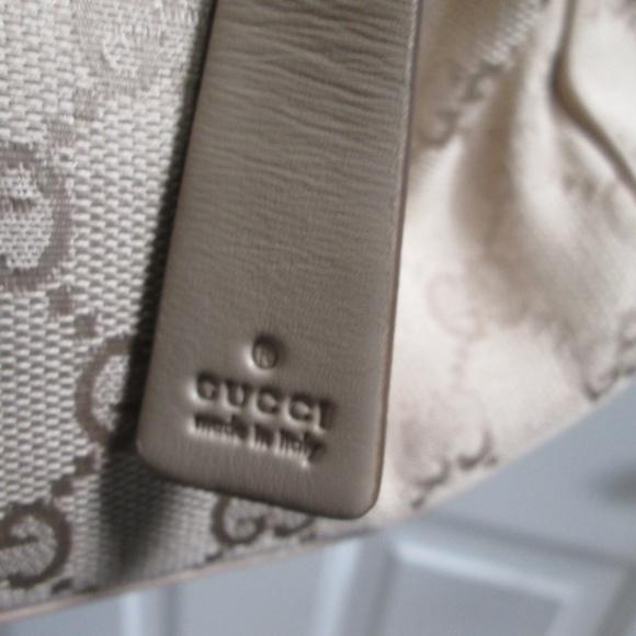 Auth New Gucci East West Beige Guccisima Shoulder Bag Rare style vintage Y2K - Picture 14 of 16